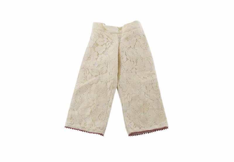 Pili Carrera Cream Lace Long-sleeved Top with Matching Trousers